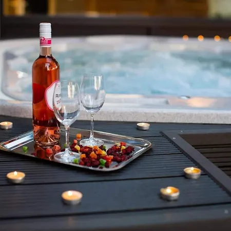 Mintamokus Vendeghaz 3* ミシュコルツ