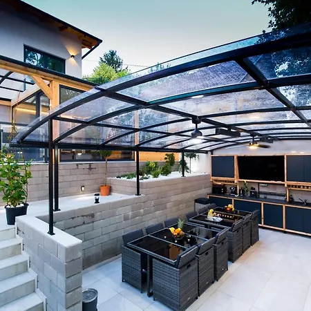 ゲストハウス Mintamokus Vendeghaz 3*