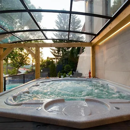 ゲストハウス Mintamokus Vendeghaz 3*