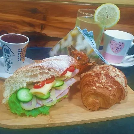 ゲストハウス Mintamokus Vendeghaz ミシュコルツ